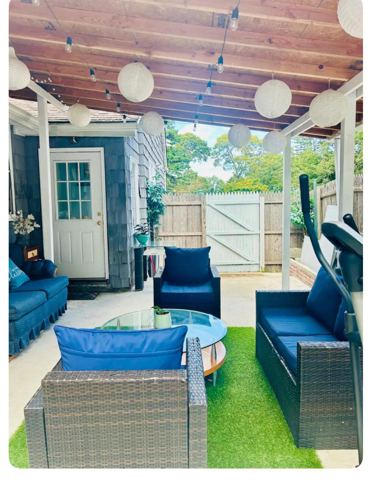 Fancy Studio Private Entrance Selden Luaran gambar